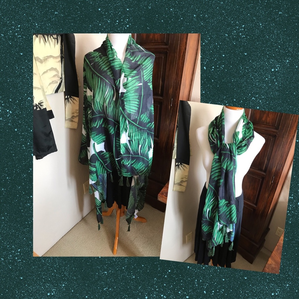 Lulu’s Palm Leaf Shawl/Scarf